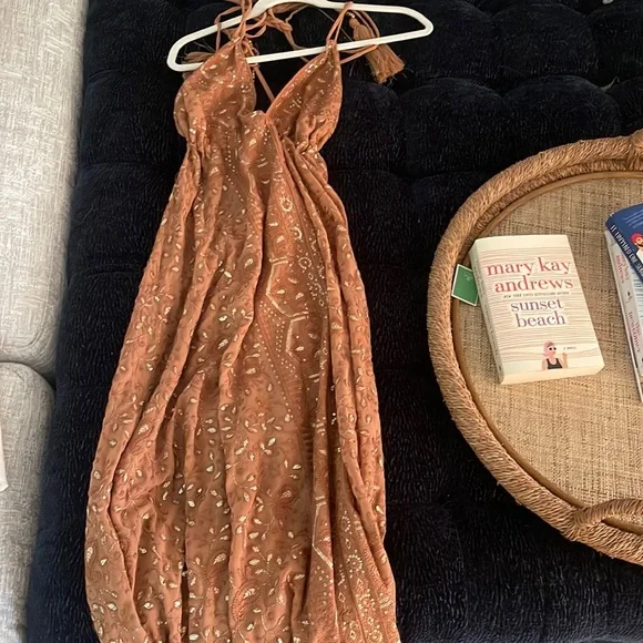 Embellished dress made in India - Picture 2 of 3